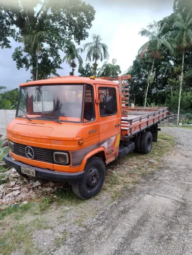 VENDO CAMINHAO MERCEDES 608