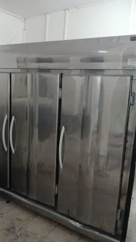 Câmara fria cabe até 3 vacas