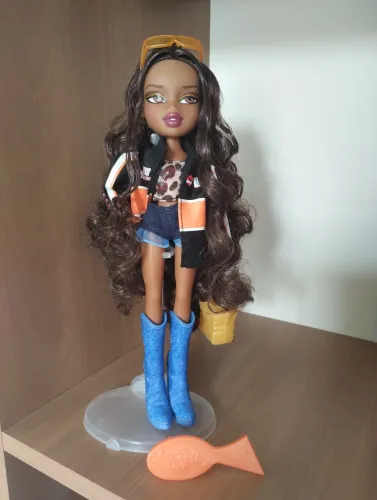 Boneca Bratz Goin Out Sasha