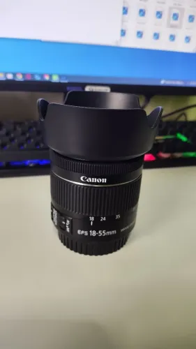 Canon EF-S 18-55mm f/4-5.6 IS STM