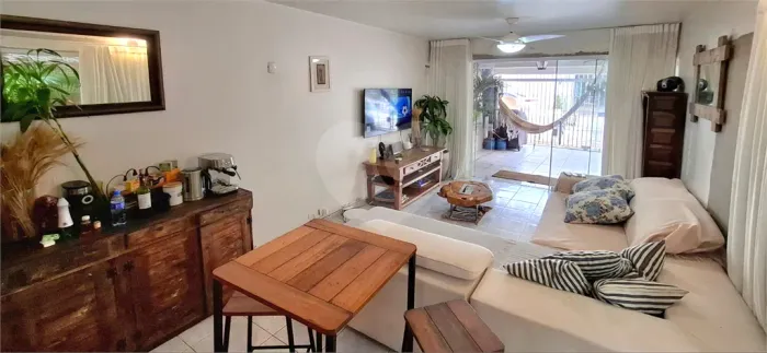 Casa de vila com 2 quartos à venda ou para locação em Vila cordeiro - SP