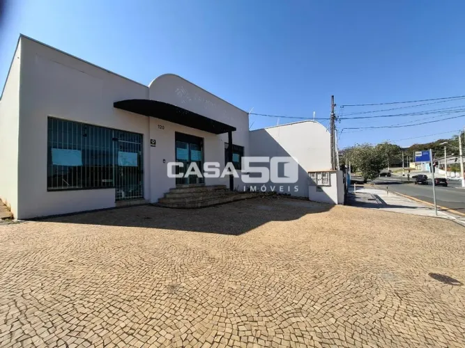 Casa comercial para locação no Vila Lemos em Campinas/SP.