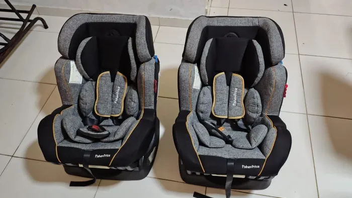 2 Cadeirinhas infantil Fisher-price