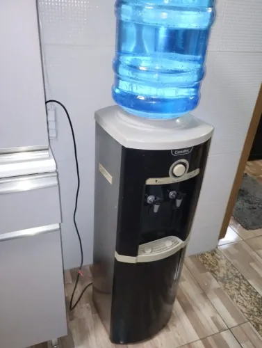 Bebedouro gelagua de torre Esmaltec