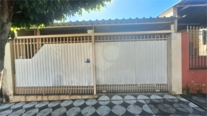 Casa à venda com 3 quartos em Vila Progresso, Sorocaba - SP