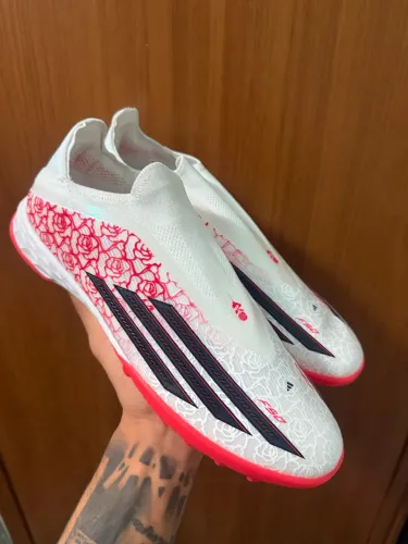 Chuteira society adidas f50