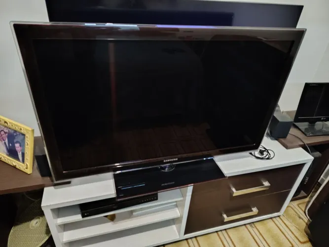 Tv Samsung 40 polegadas ( leia a descrição)
