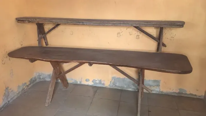 Mesa de madeira rústica