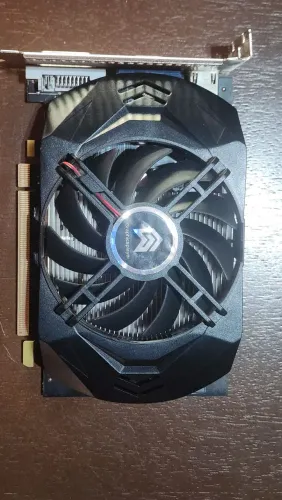 Placa De Vídeo AMD HD6750 1GB GDDR5