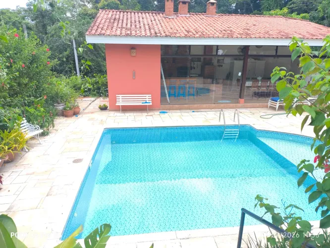CASA EM CONDOMINIO p/ VENDAS em ARAÇOIABA DA SERRA no bairro CENTRO