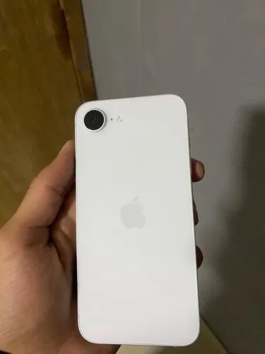 iPhone 16e (NOVO)
