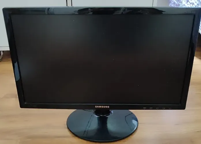 Monitor LED de 20 polegadas Samsung SyncMaster S20B300 com cabo VGA/VGA