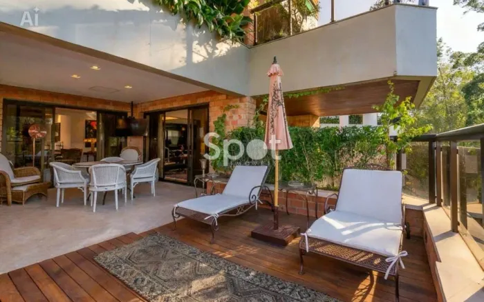 Alto luxo! Penthouse totalmente reformado localizado em uma das melhores ruas do Real Parq