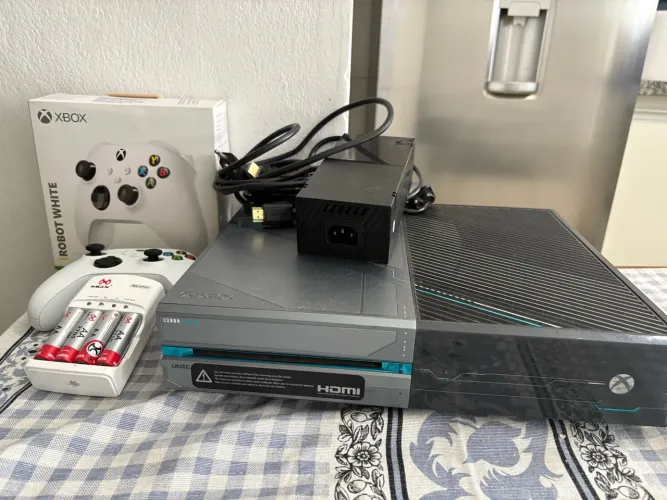 Xbox One Halo Edition 1TB