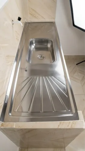 Pia de inox, usada por pouquíssimos dias ! 1,70 de largura..