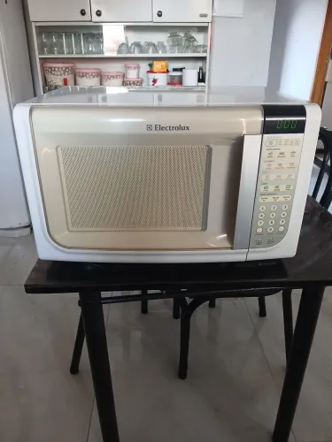 Micro-ondas 31l Electrolux 