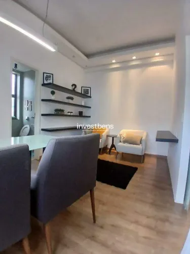 Sala decorada a venda na Savassi