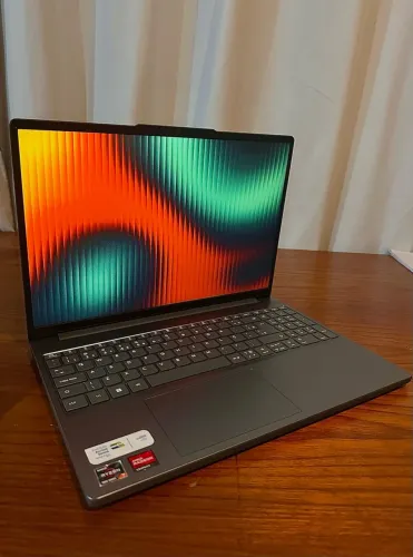 PREÇO REDUZIDO - Notebook Lenovo Ryzen 7 2025 com Garantia - Vendo ou Troco