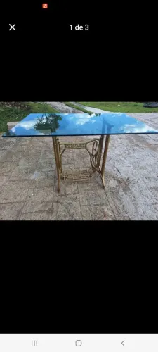 Mesa pé de máquina