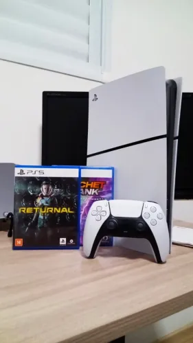 PS5 Slim 1TB com Leitor + 2 Jogos Físicos + DualSense | Impecável
