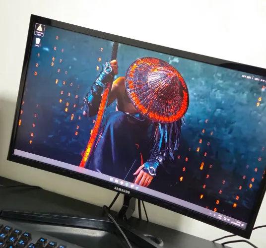 Monitor Curvo Samsung Odyssey 24", FHD, 144Hz, HDMI, DP, Freesync, Preto, Série CRG50