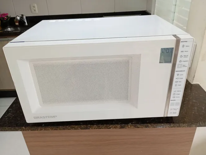 . Microondas Brastemp BMS45CBANA 32 Litros 127 Volts 