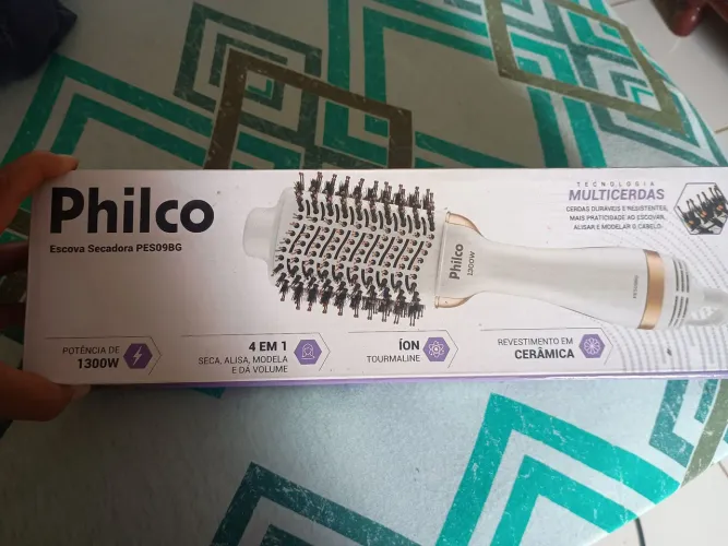 Vende-se escova secadora 