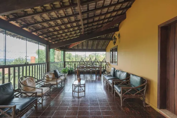Casa à Venda no Condomínio Ouro velho com 5 Quartos