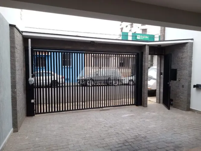 Casa Comercial e Residencial para Locação no Centro 3 Quartos, Suíte e Amplo Espaço para