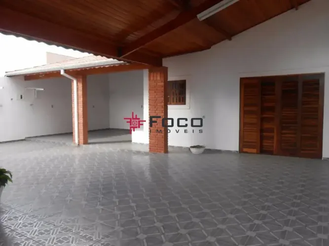 Imóvel para venda possui 260 metros quadrados com 3 quartos
