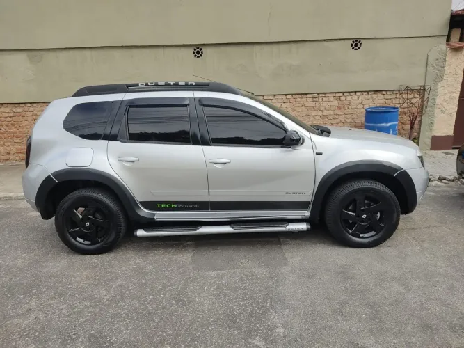 Renault Duster Dynamique 2.0 Hi-flex 16V Aut. 2015