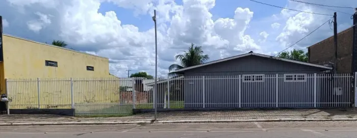 Imóvel Comercial para Venda em Urupá, Centro, 1 dormitório, 2 banheiros
