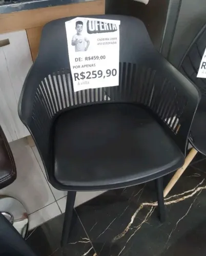 Cadeira estofada