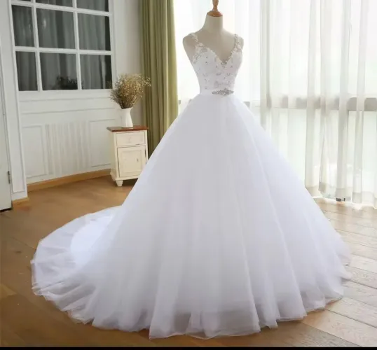 Vestido de noiva modelo princesa tam m