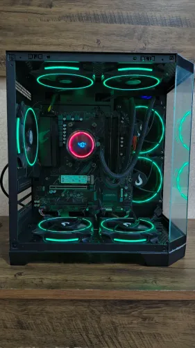 PC Gamer Novo, Ryzen 5600, 32GB RAM, Aorus B550M. Top!