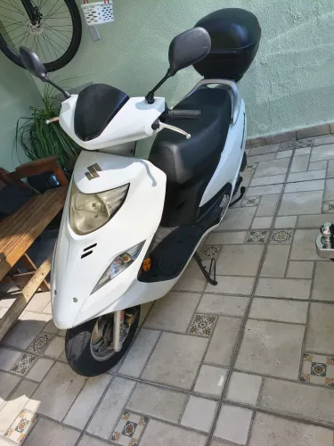 Suzuki burgman 125 2019 baixo da fipe