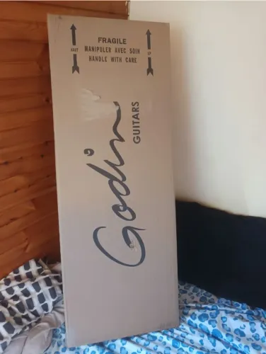 Godin nylon Encore SG natural pra canhotos