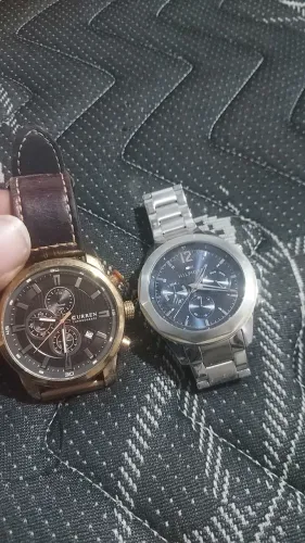 Vende se relógios 2 relógios 900 cada