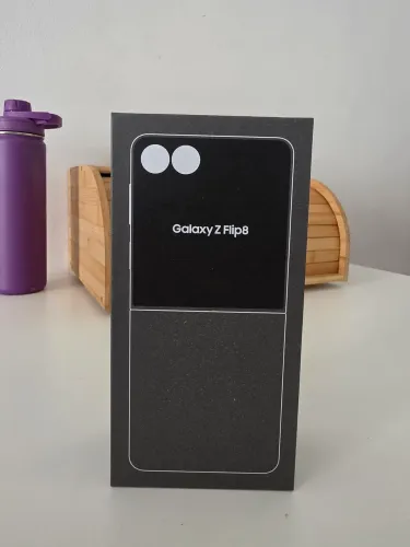 Galaxy Z Flip8 LACRADO