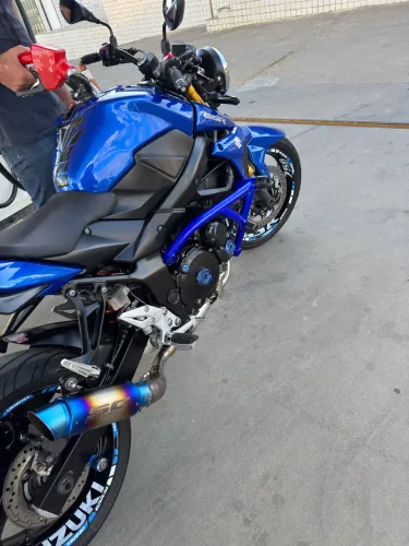 Moto Gsr 2015/16 Suzuki 750cc