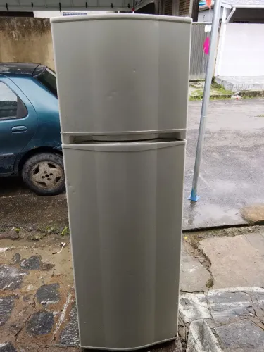 Geladeira Consul gelo seco