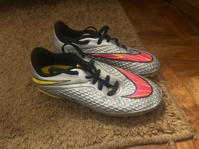 Chuteira Nike campo 