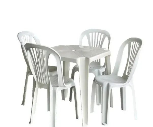 VENDO CONJUNTO DE MESA E 4 CADEIRAS