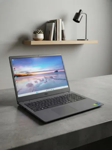 Notebook Dell i7 com 24 GB - placa de vídeo NVidia - Windows 11