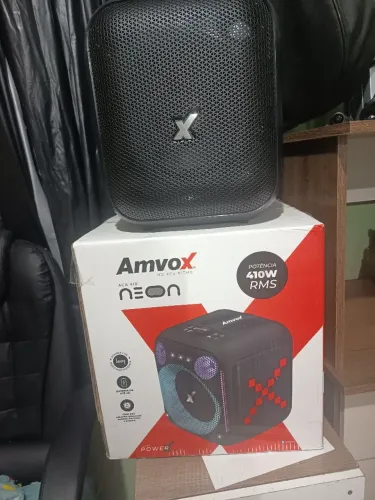 Caixa de som Amvox Neon 410