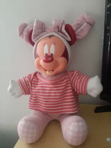 Vendo Boneca