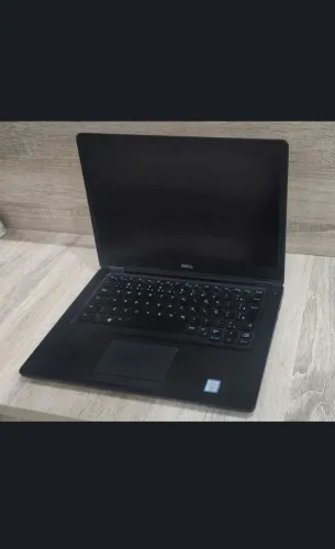 Notebook i5 de 6ª Geração Mem de 4 gigas DDR4 SSD 256 Gigas Wi-Fi 5G 