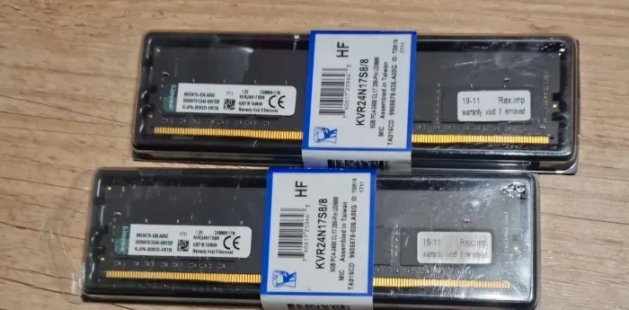 Vendo Memória Kingston DDR4 2x 8GB 2400MHz