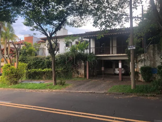 Casa à venda em Campinas, Jardim das Paineiras, com 4 quartos, com 333 m²