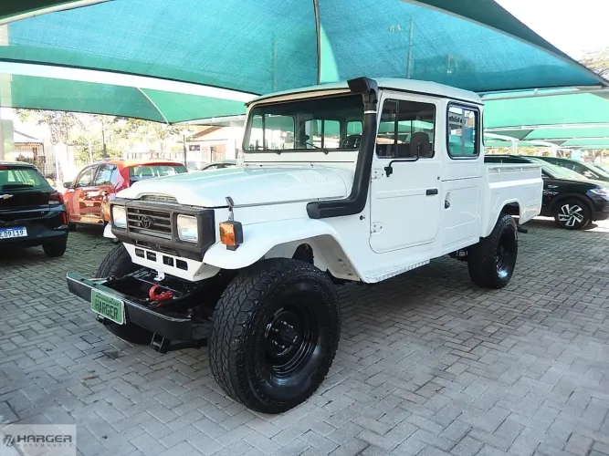 Toyota Band.Picape CD 2P Chassi Longo Diesel 1996